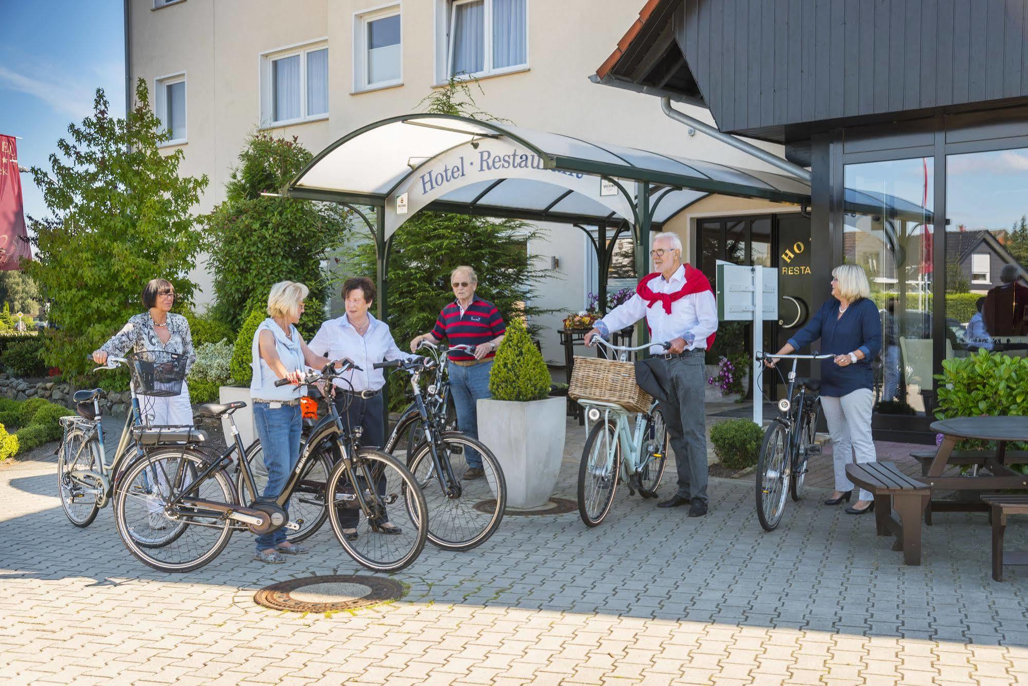 Hotel Tiek Superior Meppen Eksteriør billede