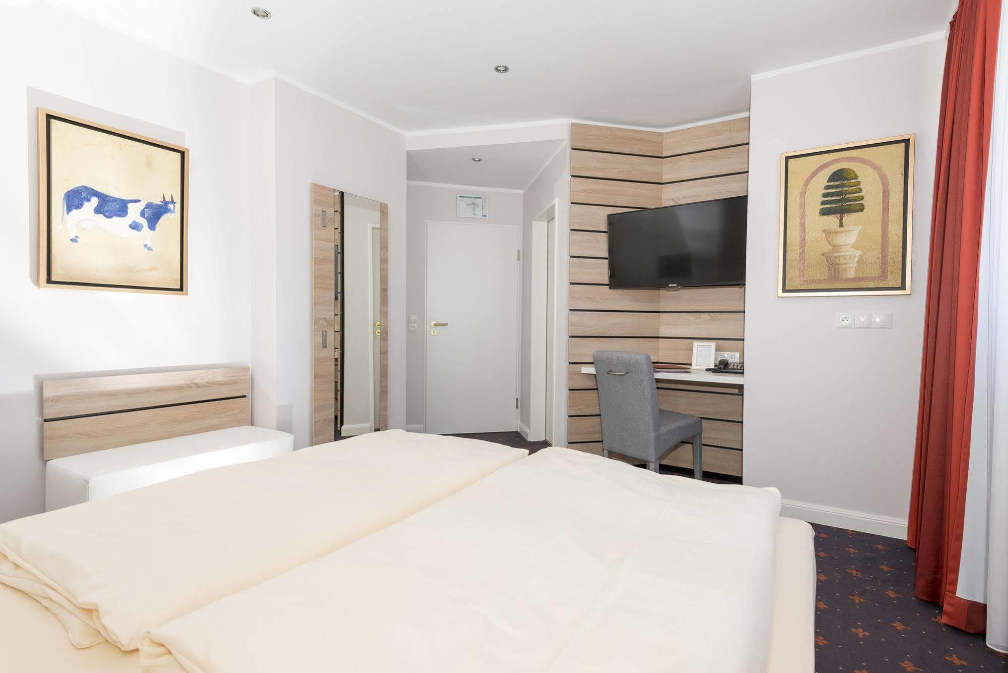Hotel Tiek Superior Meppen Eksteriør billede
